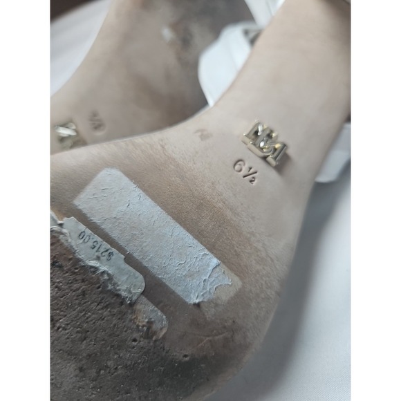 Badgley Mischka Kim Heeled Sandal Soft White Satin Women's 6.5 Wedding Prom Nice - Picture 10 of 10